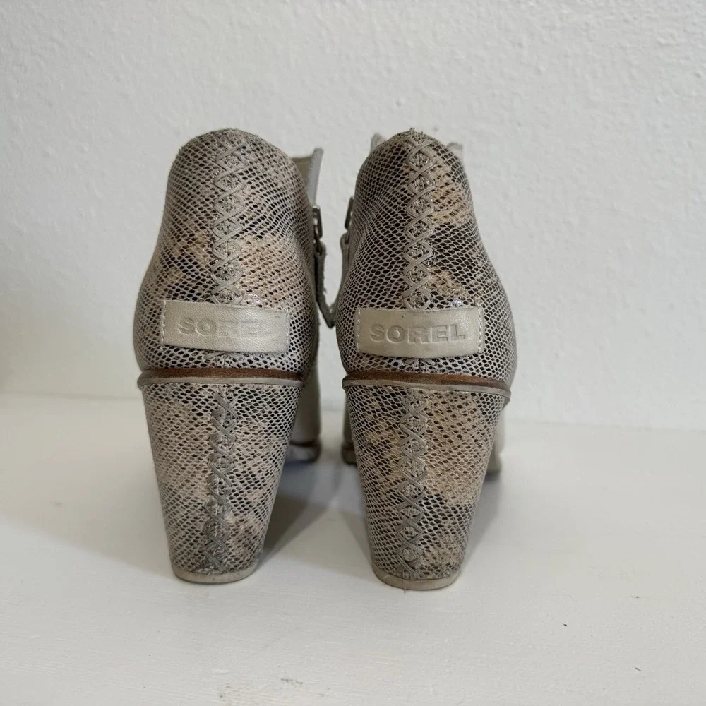 Sorel Nadia Beige‎ & Snakeskin Leather Peep Toe Ankle Booties Womens Size 9
